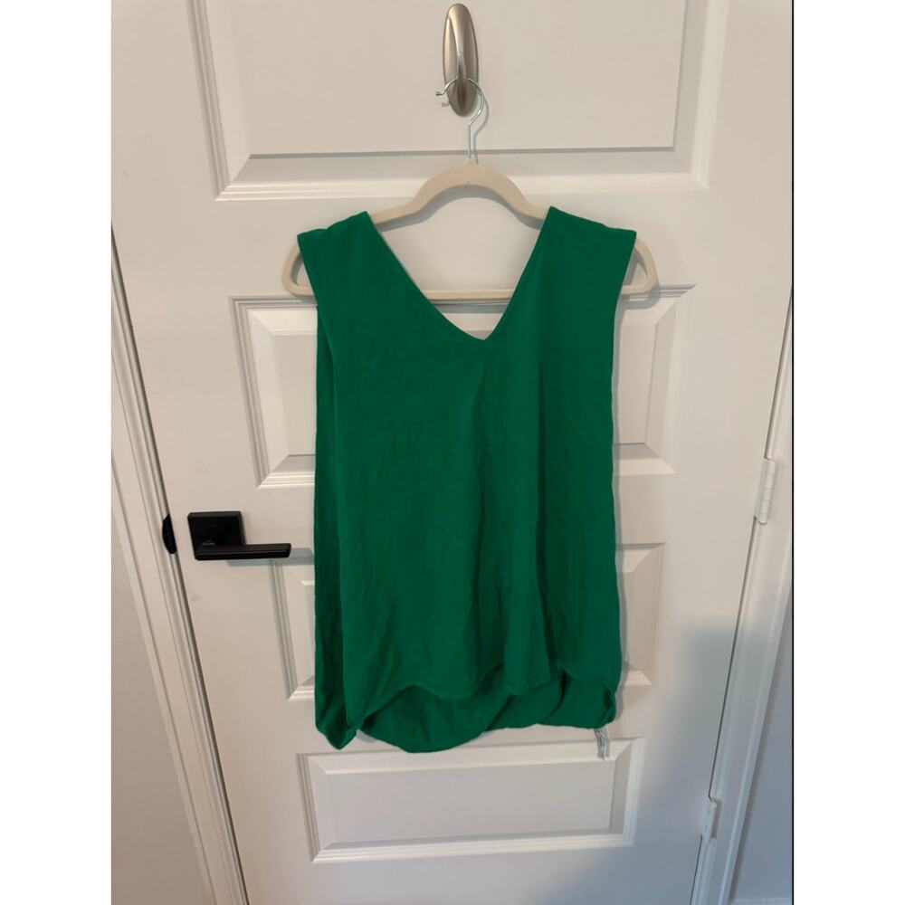 Women's Free People Emerald Green V-Neck Blouse - Flowy Sleeveless Top